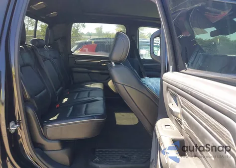 2019 Ram 1500 Limited 4X4 5'7 Box z USA, uszkodzony, nr VIN 1C6SRFHT6KN640324